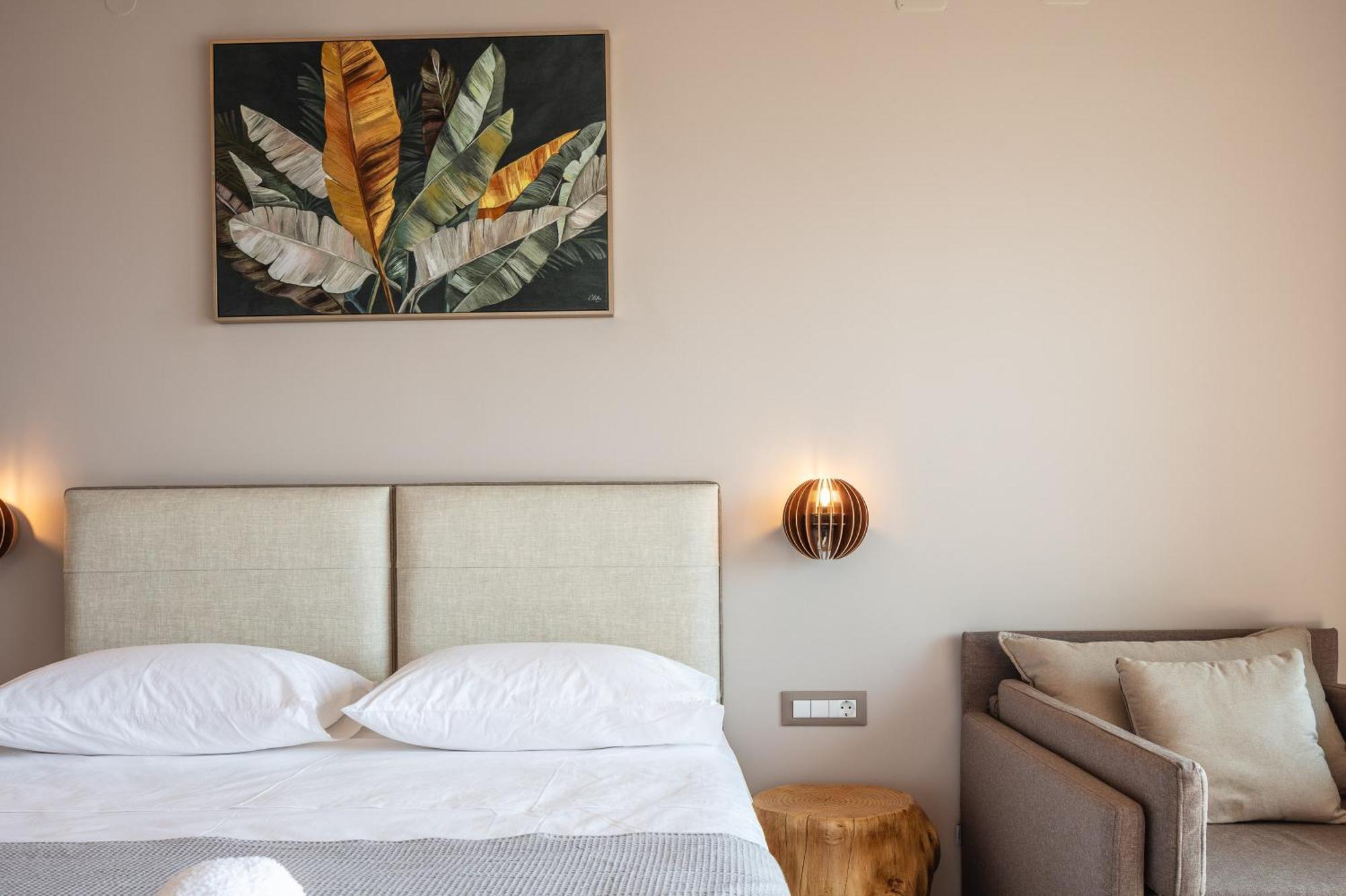 Skipper Beachfront Suites Hersonissos  Rum bild